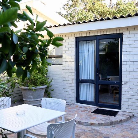 Courtyard Studio Lights And Wi Fi During Load Shedding Stellenbosch Exterior photo