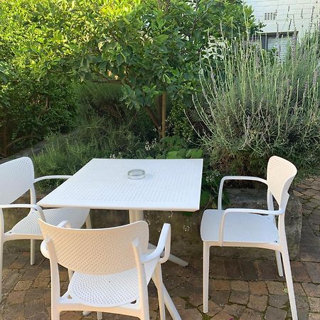 Courtyard Studio Lights And Wi Fi During Load Shedding Stellenbosch Exterior photo
